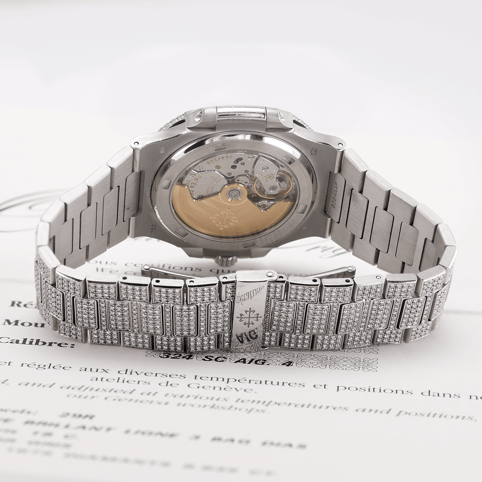 Patek Philippe Nautilus 5719/10G-010 Erkek 40 mm + Kutu